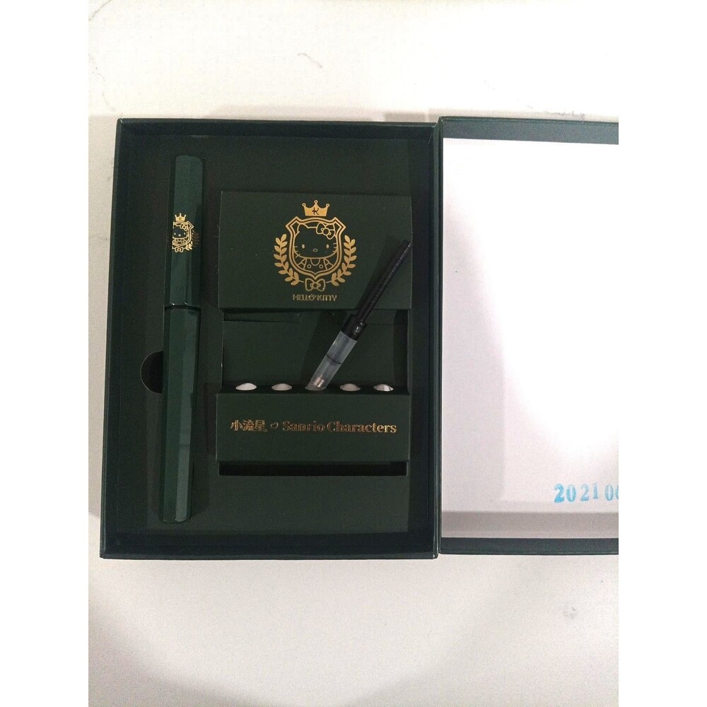 Hello kitty fountain pen Extra fine nib - Picture 3 of 8